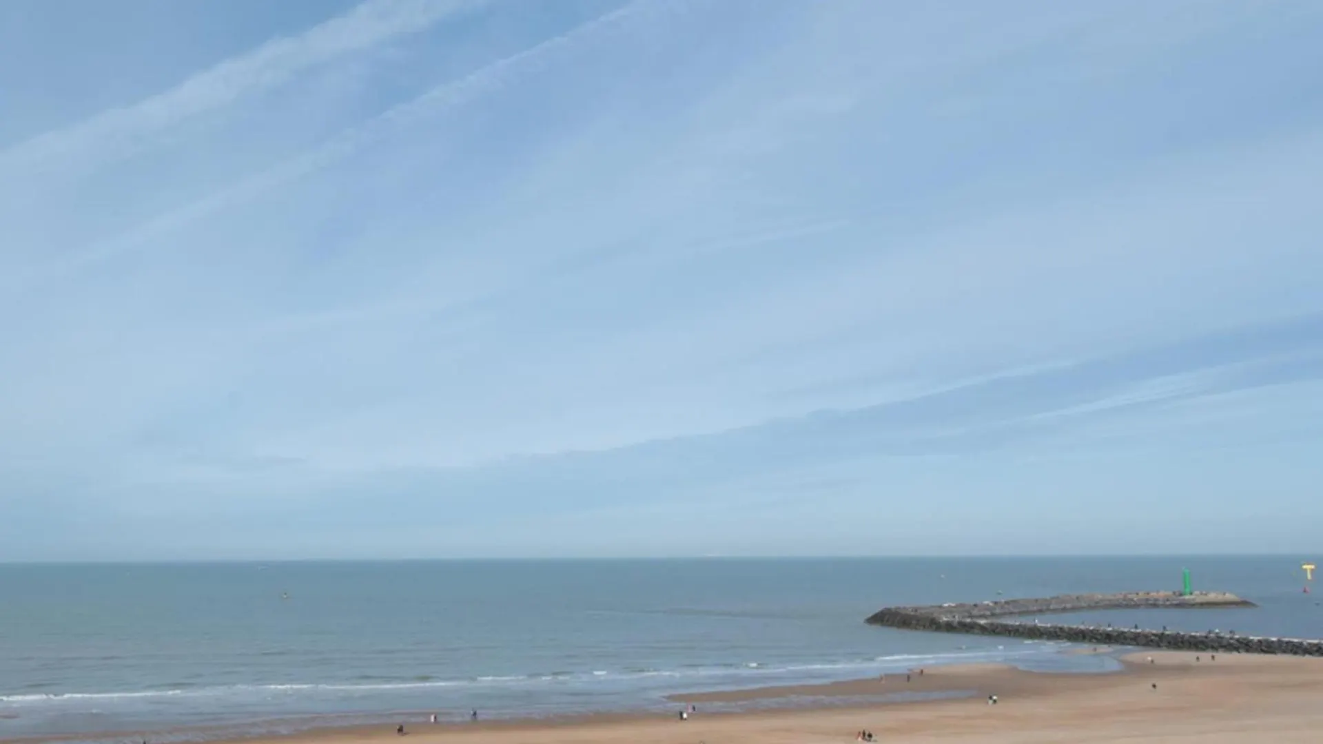 Beautiful Apartment With View Ostende